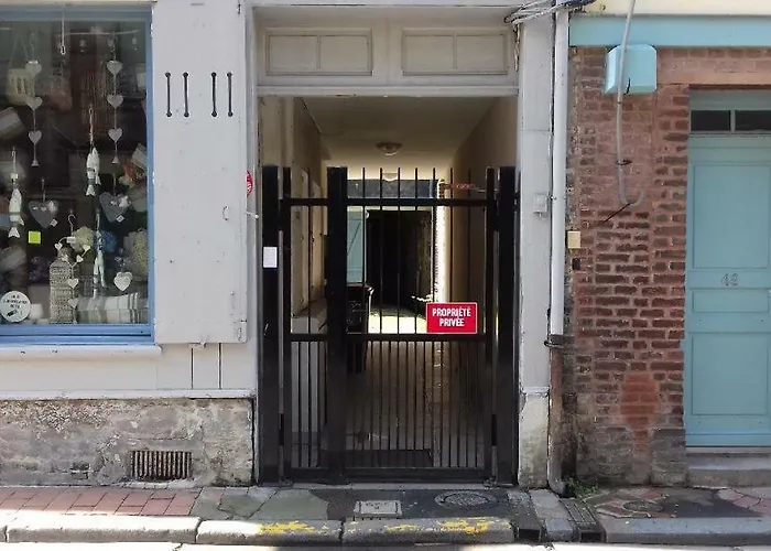 La Petite Du Pecheur * Honfleur